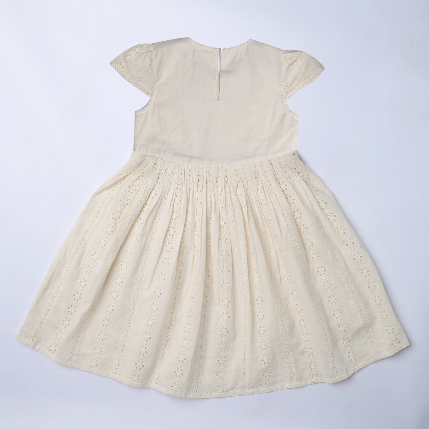 🤍 Naomi Dress – Cream Petal Whisper