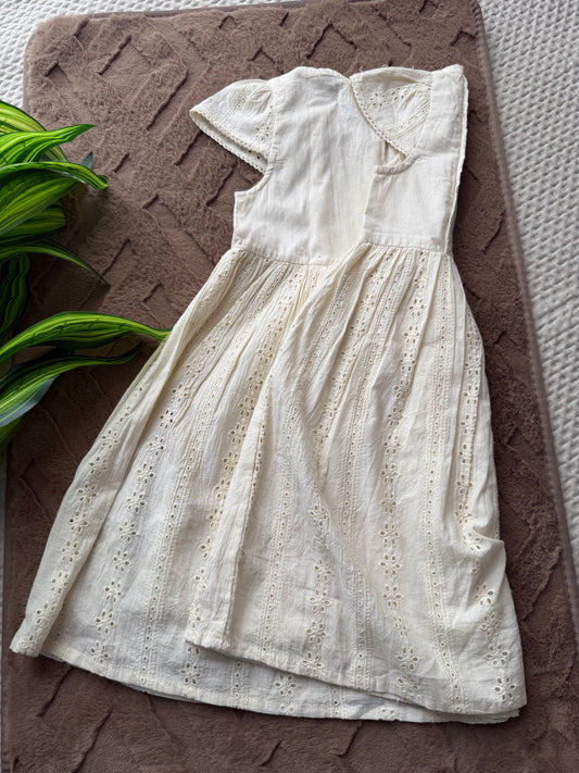 🤍 Naomi Dress – Cream Petal Whisper